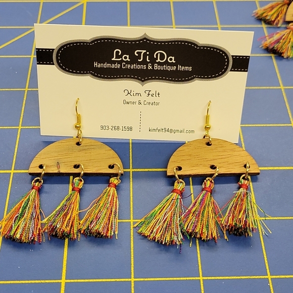 Handmade Earrings 2" Tassell Thready - Picture 1 of 1